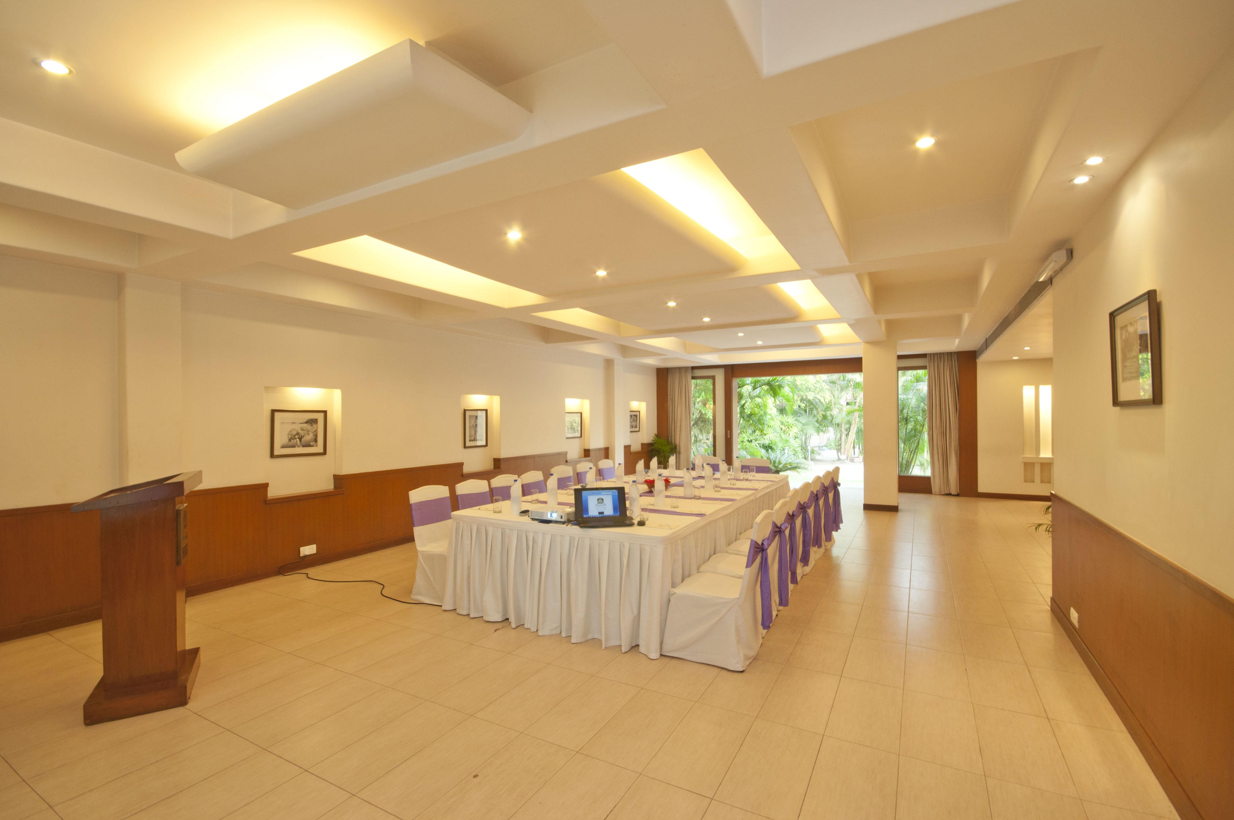 Vedic Village Spa Resort Calcutta Exterior foto