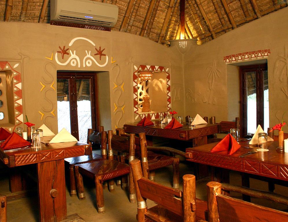 Vedic Village Spa Resort Calcutta Exterior foto