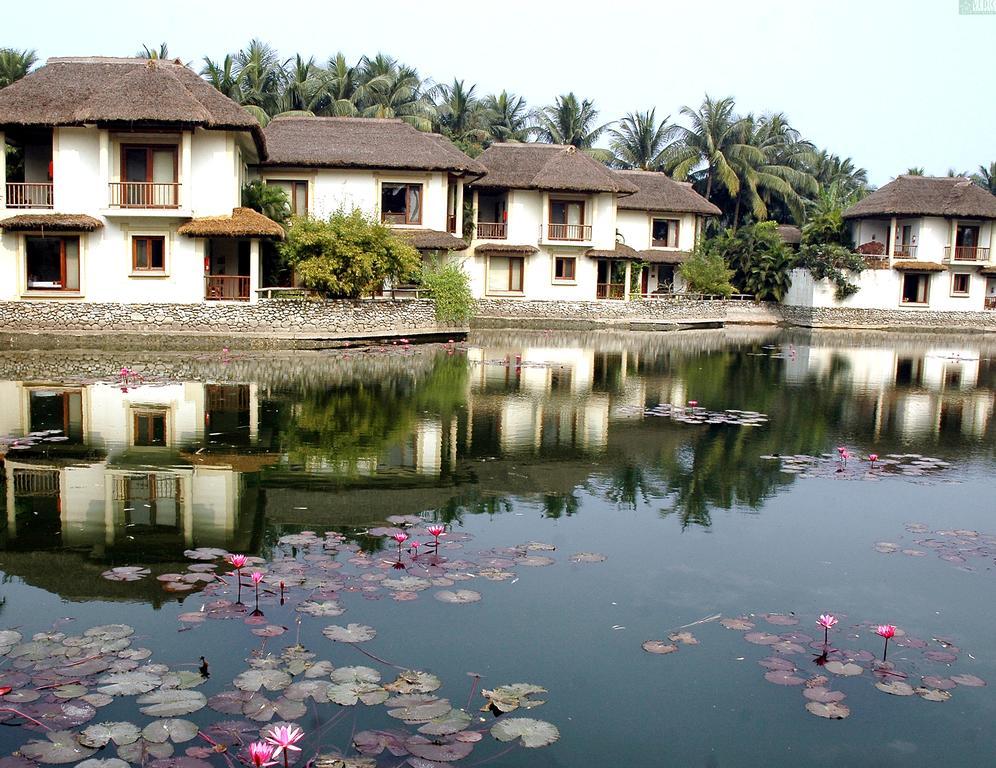 Vedic Village Spa Resort Calcutta Exterior foto