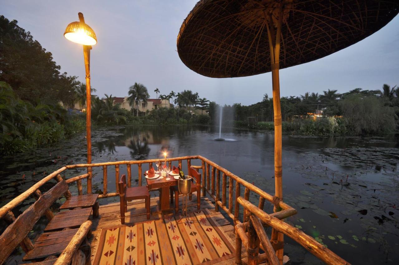 Vedic Village Spa Resort Calcutta Exterior foto